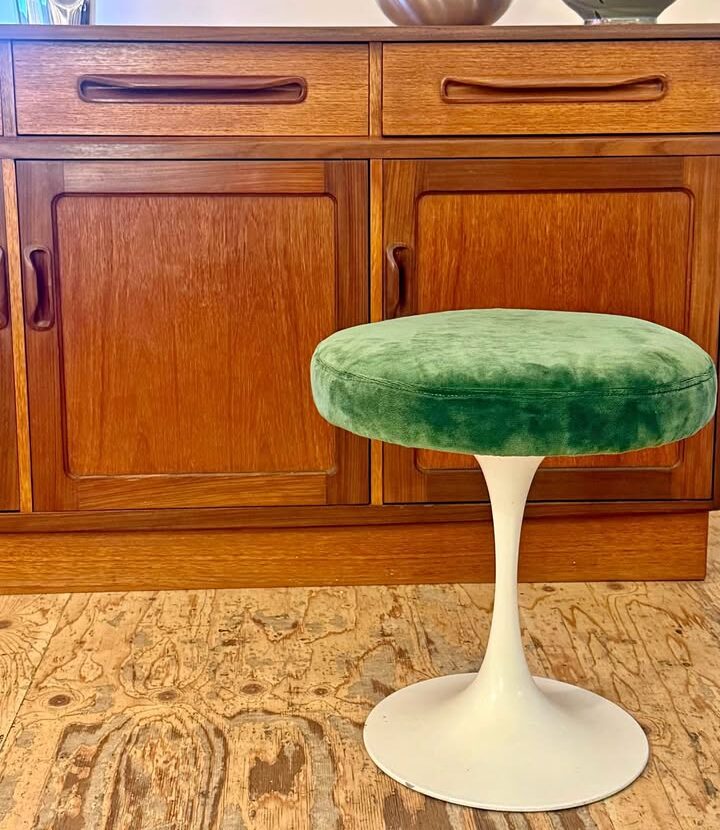 Vintage Space Age Tulip Arkana Stool